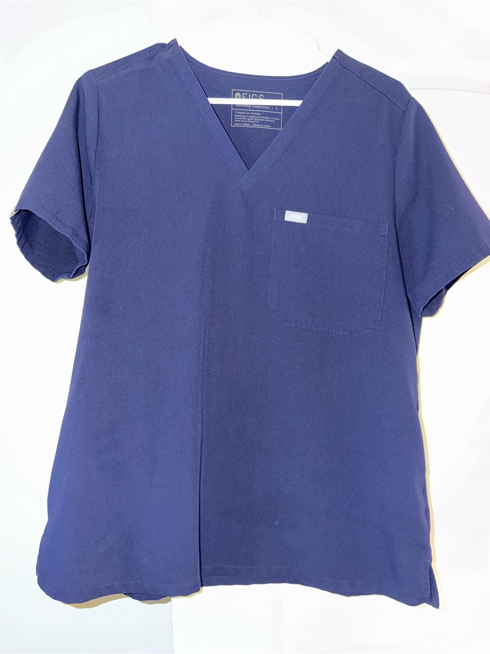 Figs Women’s Navy Blue One-Pocket Scrub Top